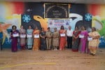 माता पद्मावती कॉलेज में रोटरी संगिनी द्वारा पुरस्कृत शिक्षक मुख्य अतिथि के साथ। संवाद