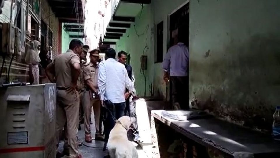 Murder in Agra senior citizen murder crime news