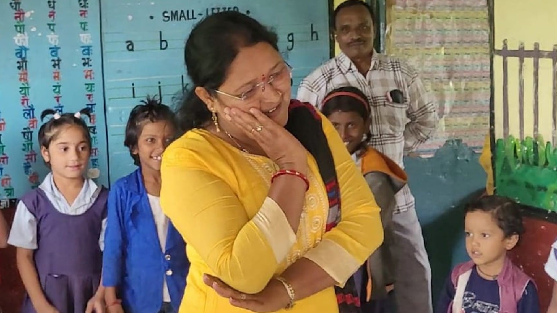 Teachers Day 2022 Special Stories Aruna Mahale MP Betul School Teacher Know Story of Scooter Wali Madam