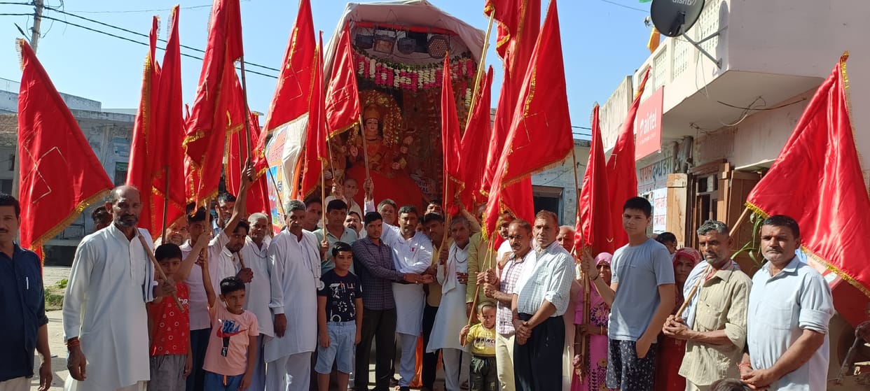 A grand procession of Maa Shakambhari took out