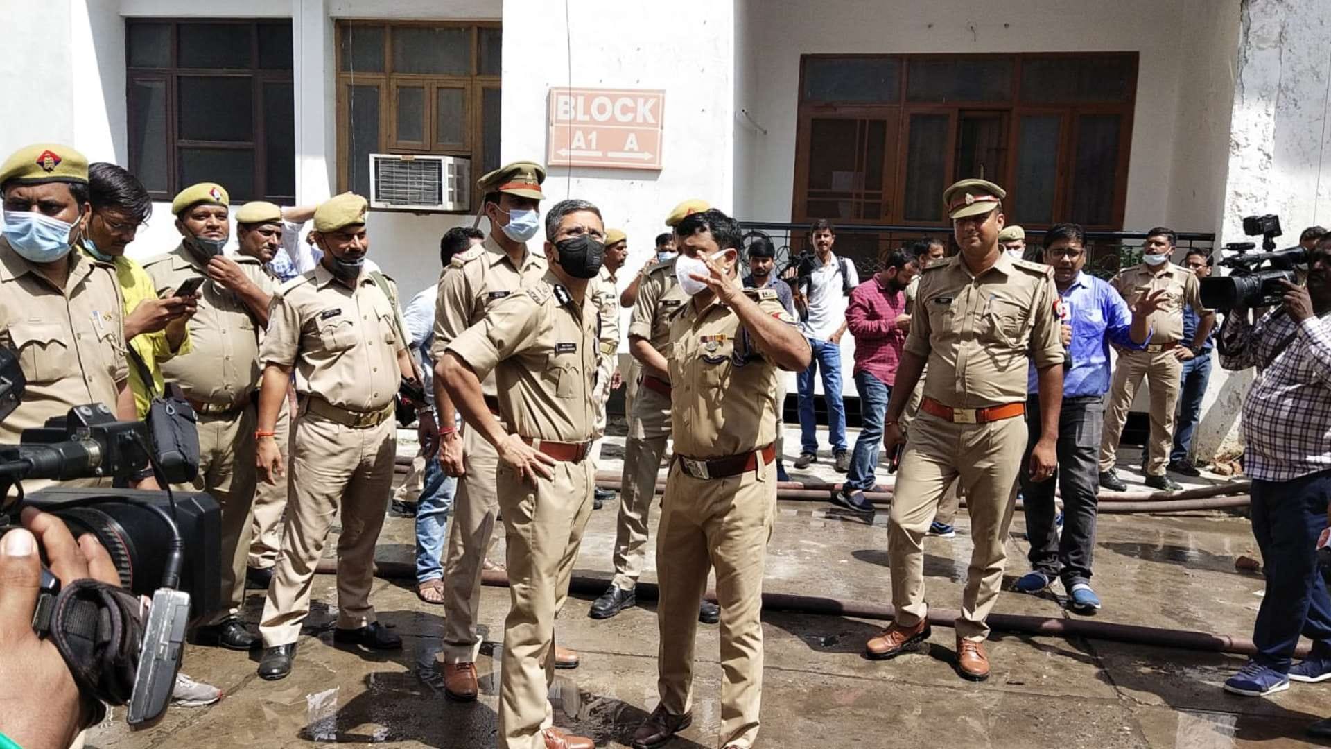 Fire broke out in a hotel in hazratganj in Lucknow.