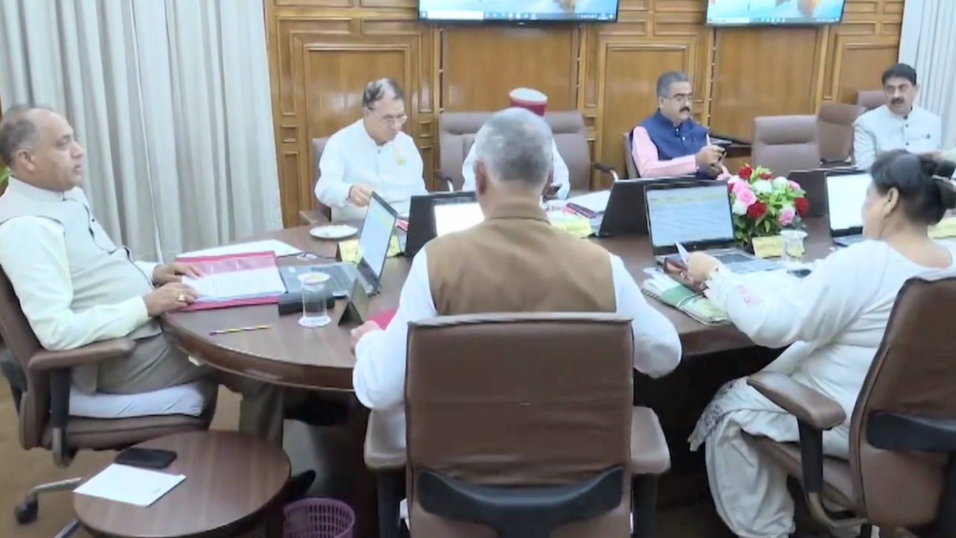 himachal cabinet decision today, Transport Nagar in Solan, 180 days leave for women workers, SPO's honorarium