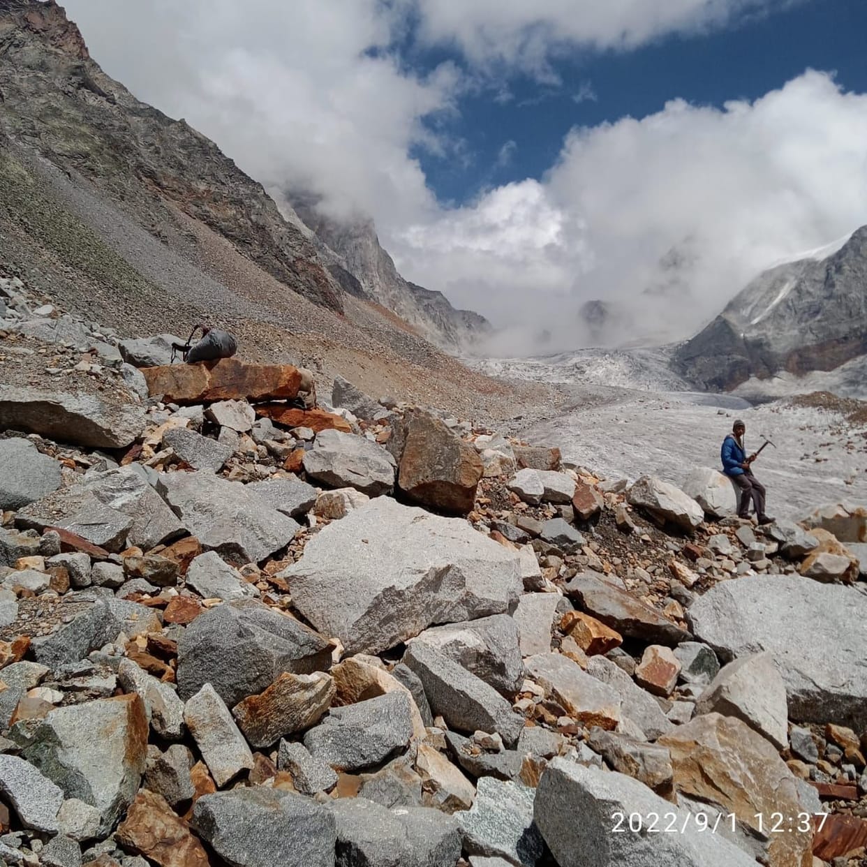 five people rescue from khimloga pass