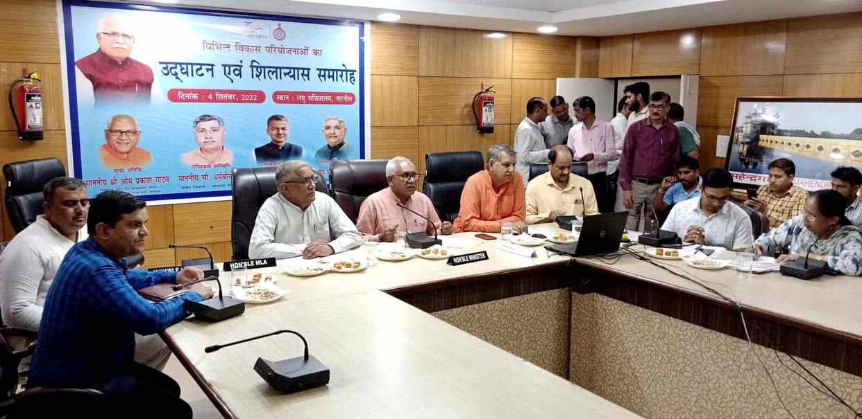 Chief Minister gave projects worth 32.78 crores to the district