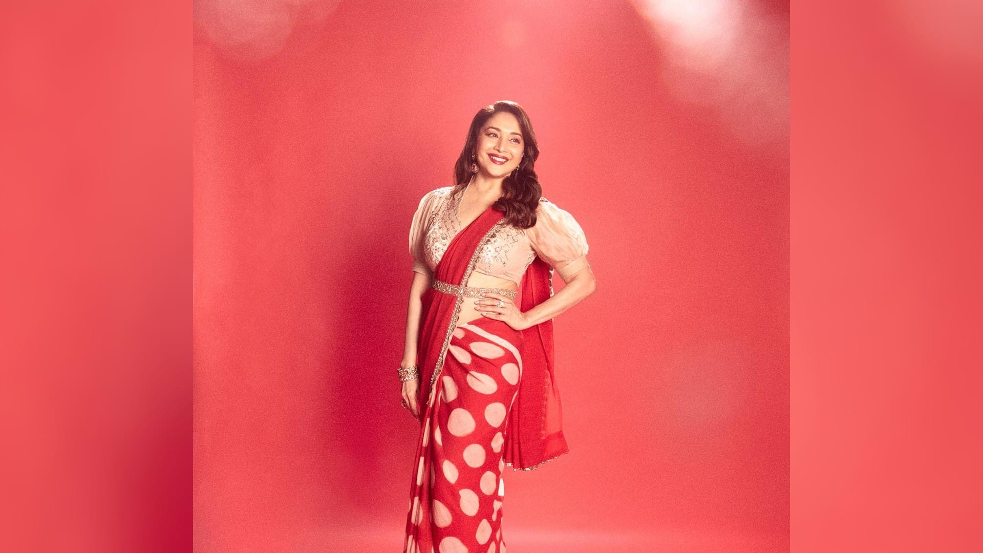 Photos of the Day Kriti Sanon barbie doll look Urfi Javed Bold pics celebrity updates