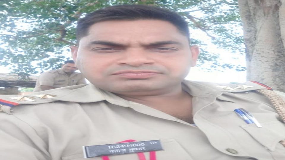 dead body of the young man found in two pieces buried without post-mortem in mathura