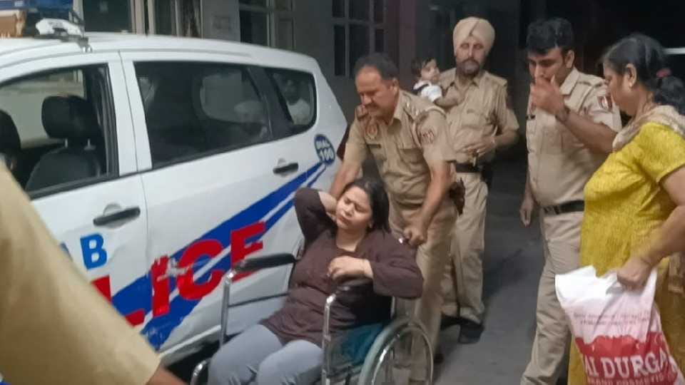 10 Injured in swing break in Mohali of Punjab