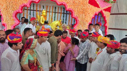 MP Hanuman Beniwal gave a statement regarding the government and farmers in Sikar