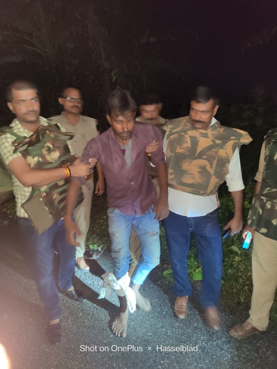 Two animal smugglers injured in encounter with police