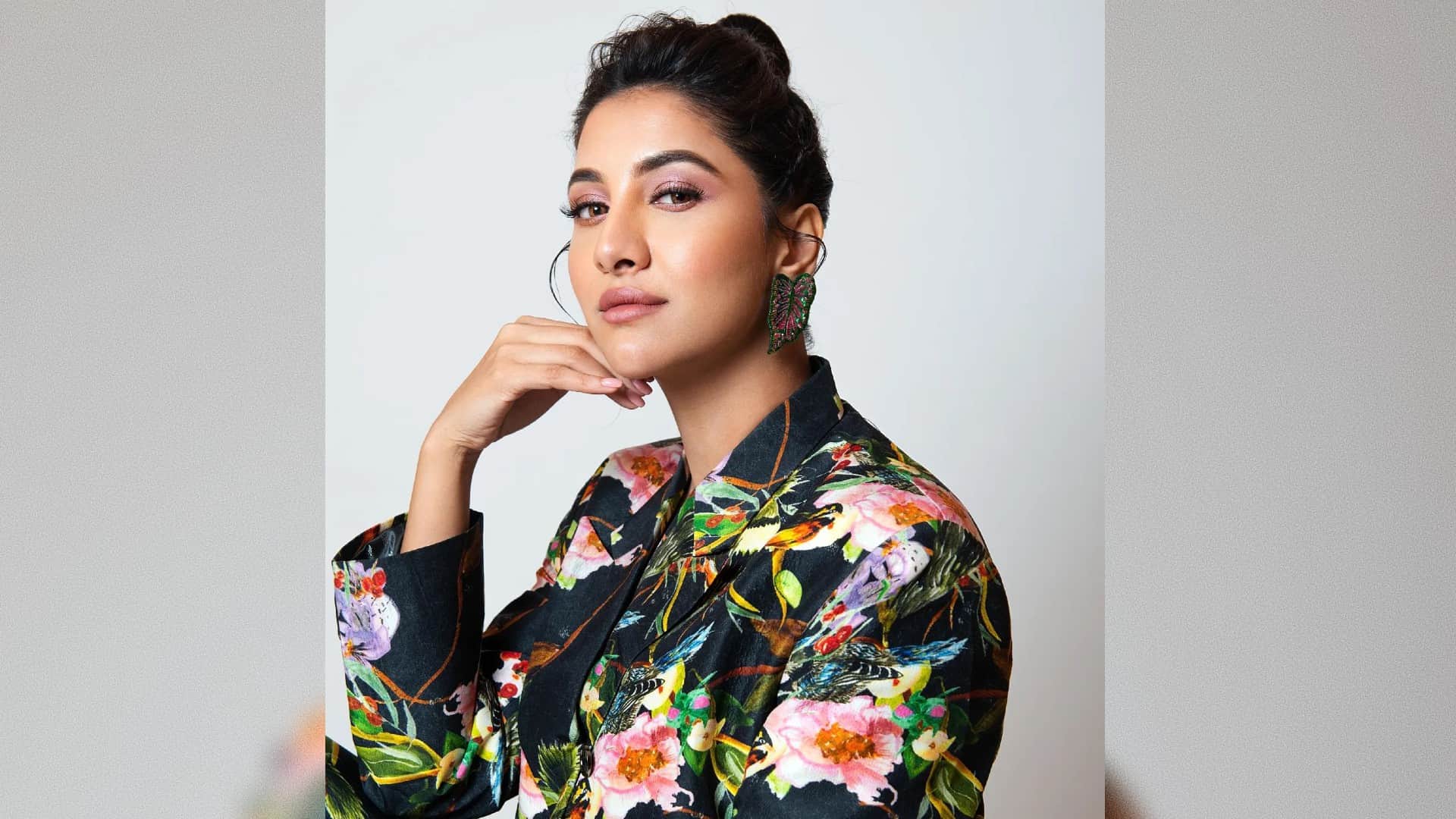 Bengal theatre actor Binodini Dasi biopic gets rolling rukmini maitra to play Chaitanya mahaprabhu