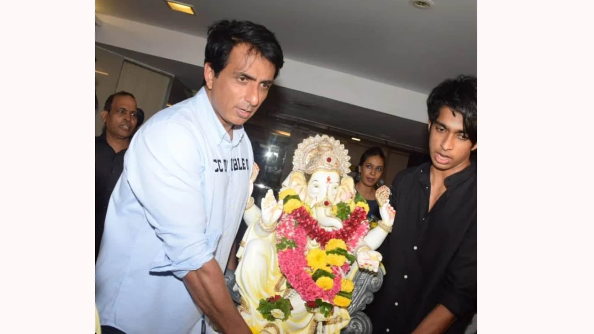 sonu sood ganpati bappa visarjan with family see photos