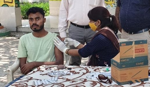 Kanpur Dehat : Mega vaccination camp organized at 227 centers, 16825 got vaccine for protection from corona