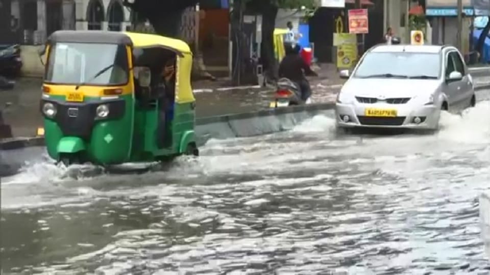 Karnataka: Waterlogging in Bengaluru after heavy rainfall