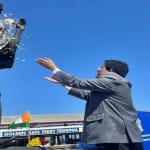 पीयूष गोयल ने सैन फ्रांसिस्को में महात्मा गांधी को श्रद्धांजलि दी।