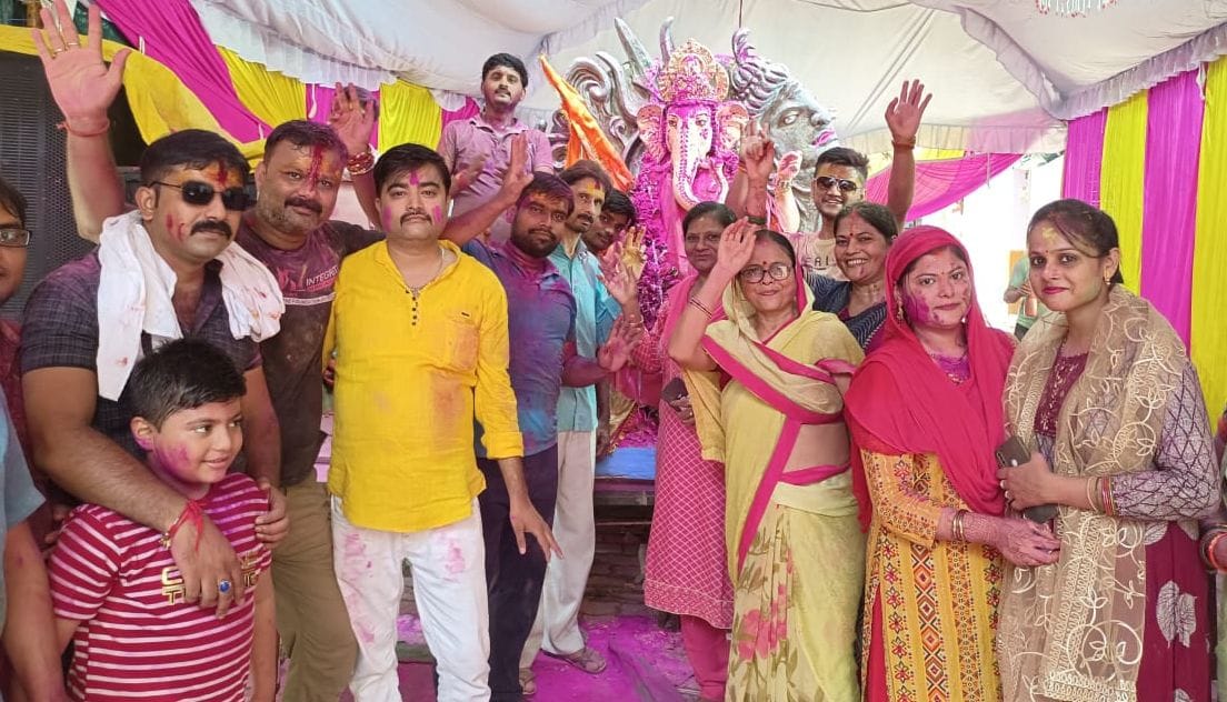 Fatehpur: Ganpati Bappa Morya, next year you come soon..