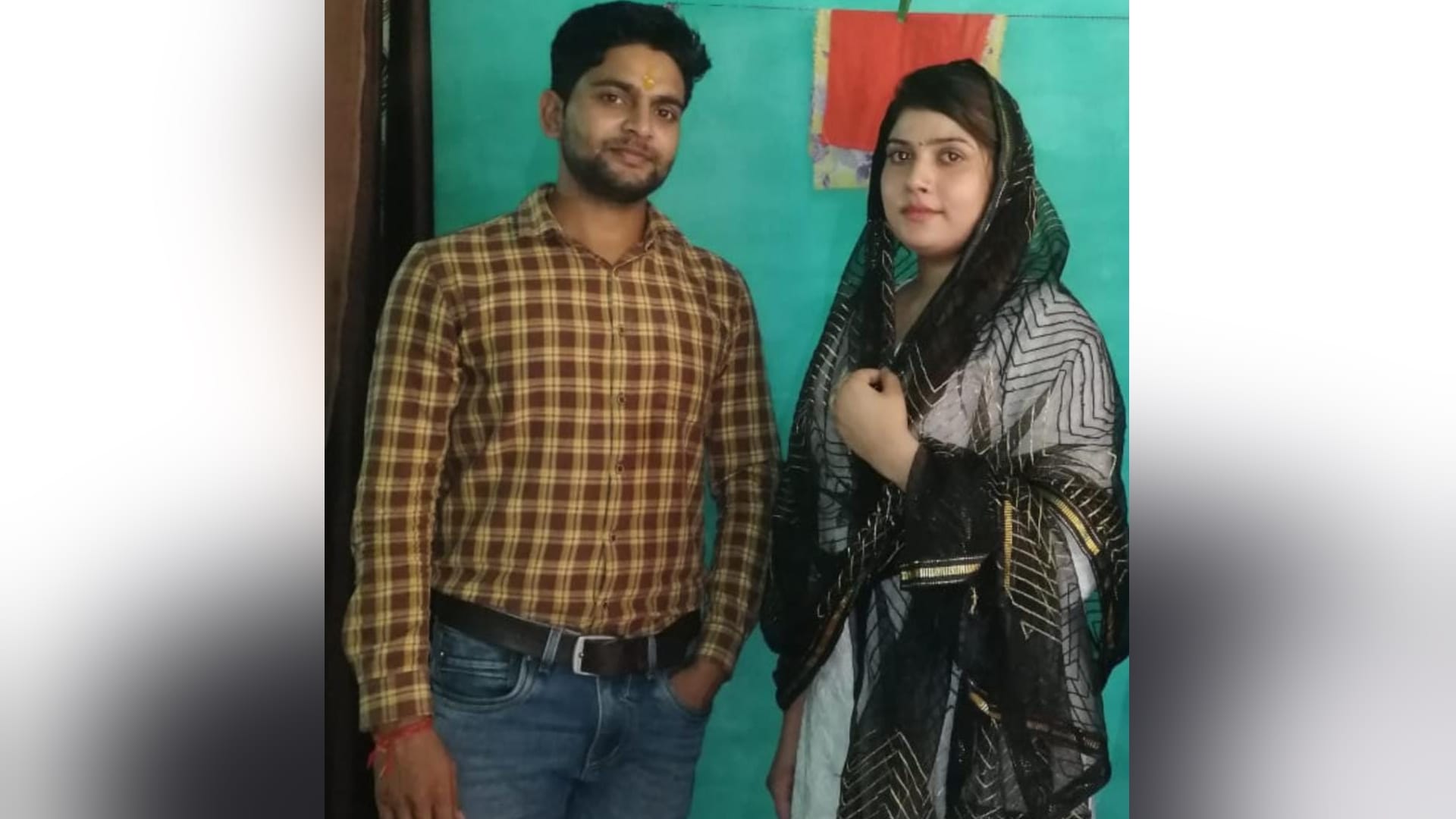 ghaziabad murder Cafe operator killed his wife with bat Marriage nine months ago Gaurav doubt his wife