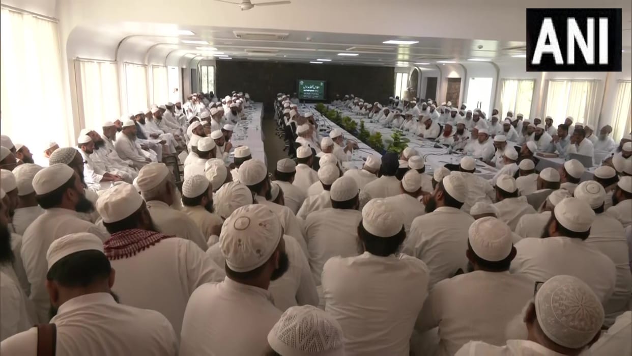 Jamiat Ulema-e-Hind convened a meeting in Delhi to protest against the decision of Yogi government