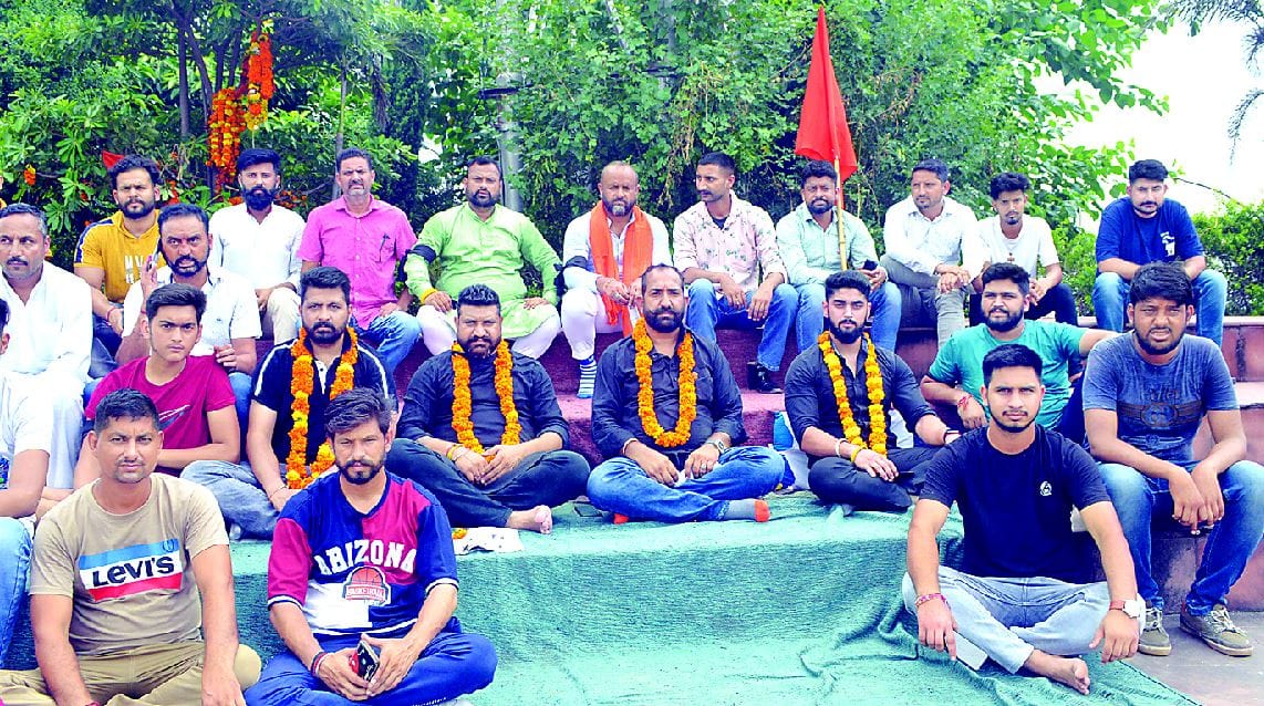 jammu protest continues for government holiday on the birth anniversary of Maharaja Hari Singh