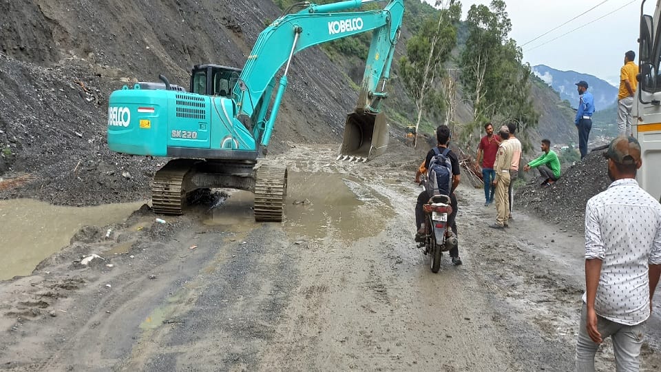 Jammu-Srinagar highway closed for nine hours due to landslide