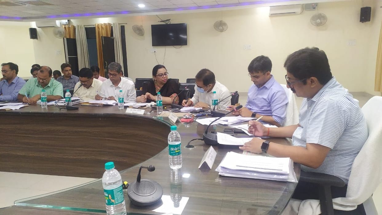 Committee will investigate the delay in construction of guest building