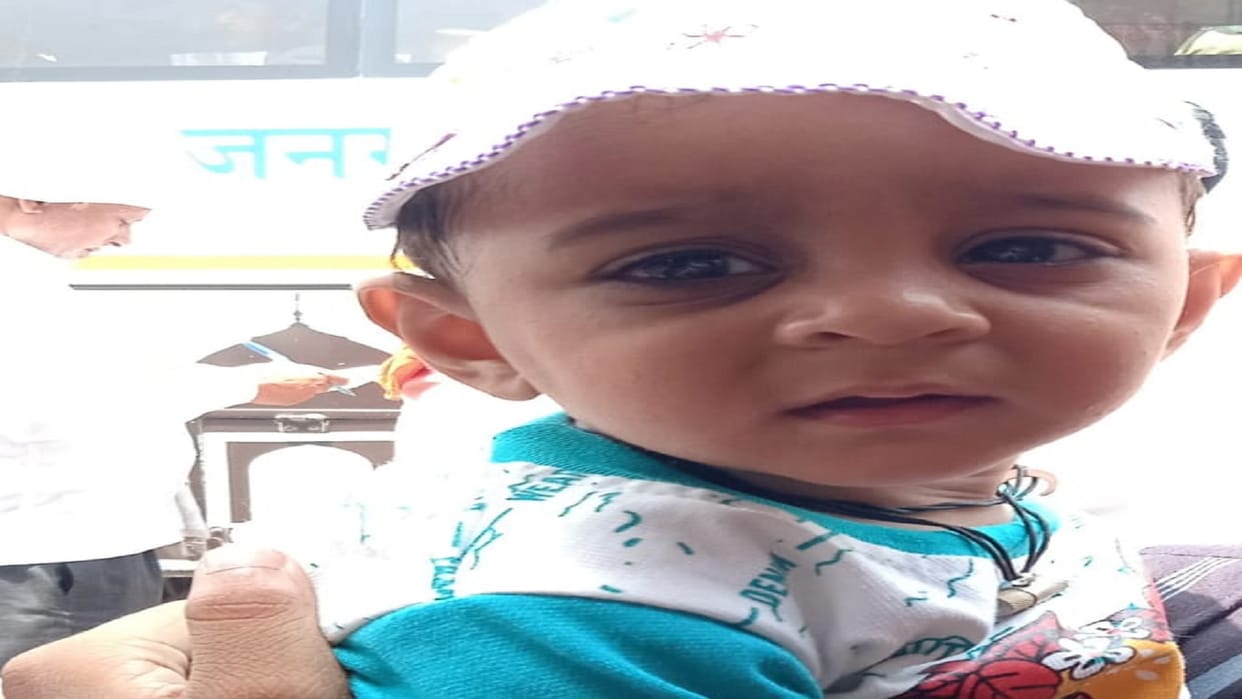 miscreants took away the 11-month-old baby sleeping with the great-grandmother in jaunpur