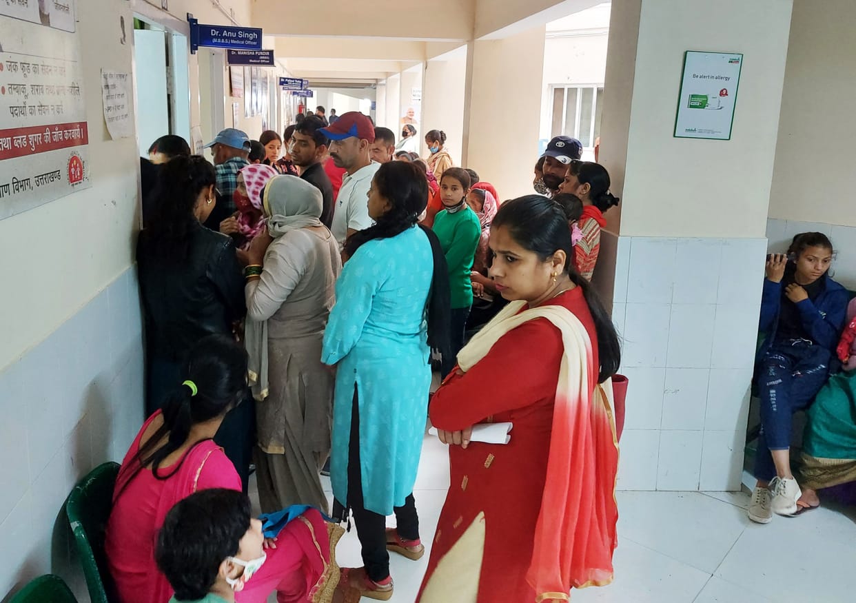 The life of the patients is dependent on the ward boy in the sub-district hospital, Mussoorie
