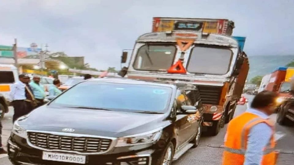 Truck hits BJP MLA Nitesh Rane car on Mumbai-Pune Expressway