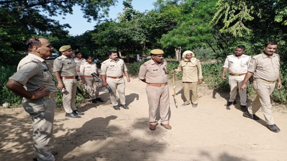 villagers vandalized the hut of woman naga sadhu over man murder case in mathura