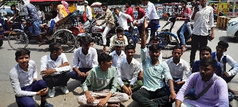 1700 rupees deposited in July, now telling that there is no registration