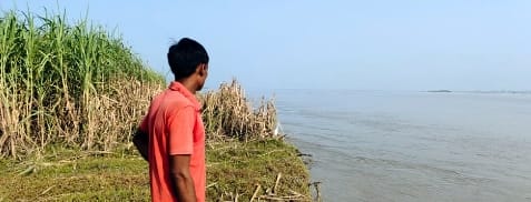Sharda river is cutting rapidly in Daulatapur