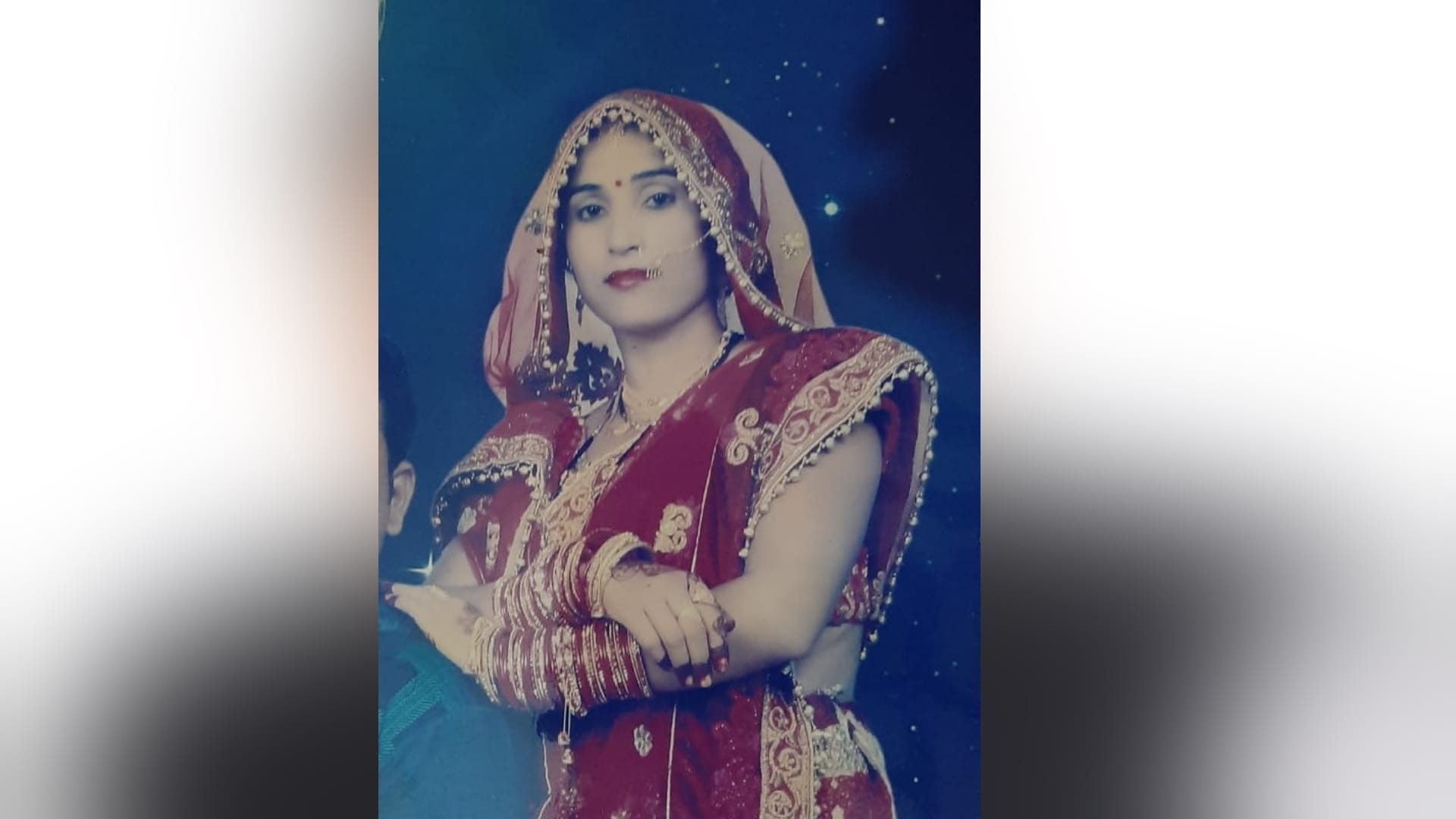Woman Suicide Woman body found hanging in Buddhi Vihar in moradabad, suicide note written in diary