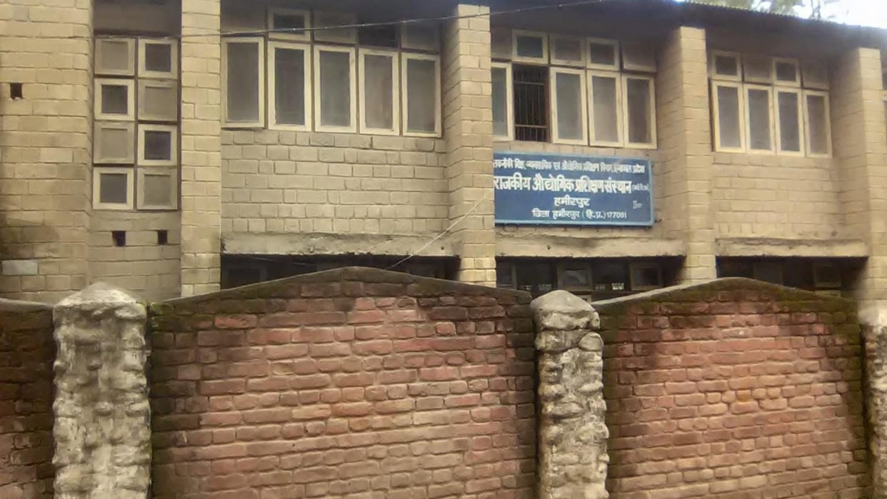 Himachal News: 70 percent seats vacant in ITI Hamirpur