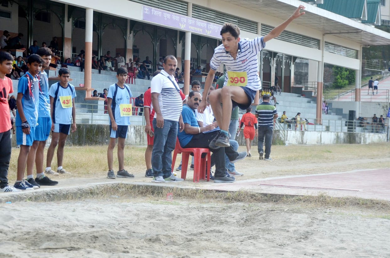 Saisha and Surya Thakur were the first in the hundred meter race
