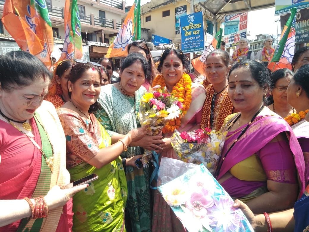 BJP State President Womens Wing Visits Dwarahat