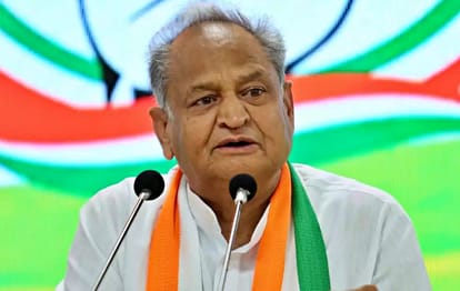 Rajasthan Congress Crisis: Ashok Gehlot's Supporters MLAs Submit Resignation All You Need to Know