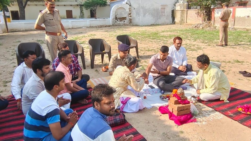 Bhoomi Pujan for the new office of STF in Agra Police Line