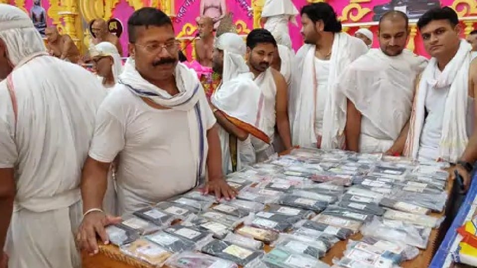 MP News: E-fasting in Raisen, hundreds of people made distance from mobile for a day