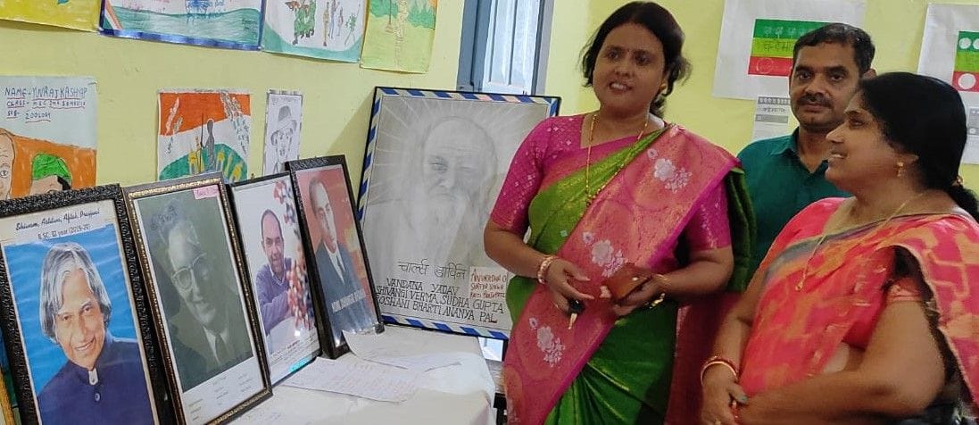 Teachers show students the right path