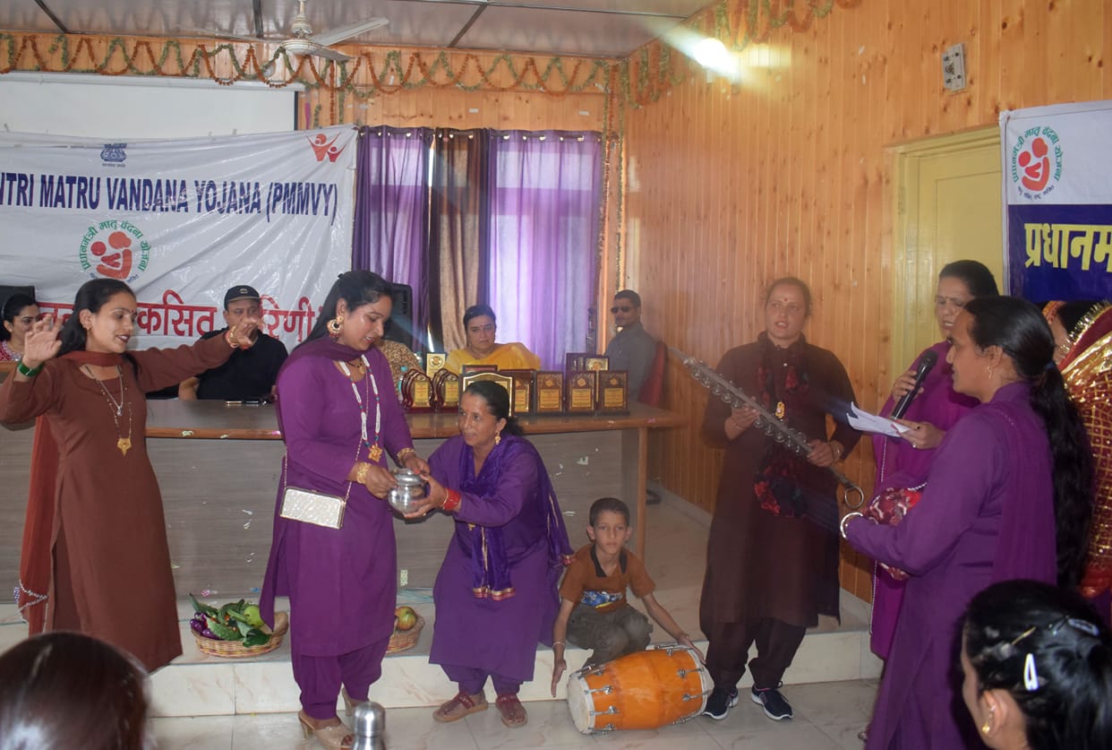 Anganwadi workers and helpers honored