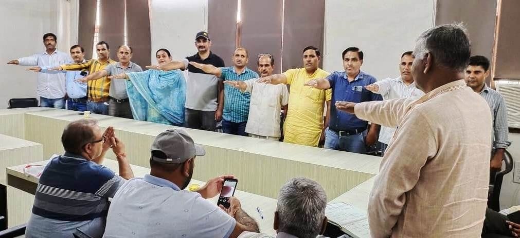Education Ministerial Staff Association gave an ultimatum to meet the demands