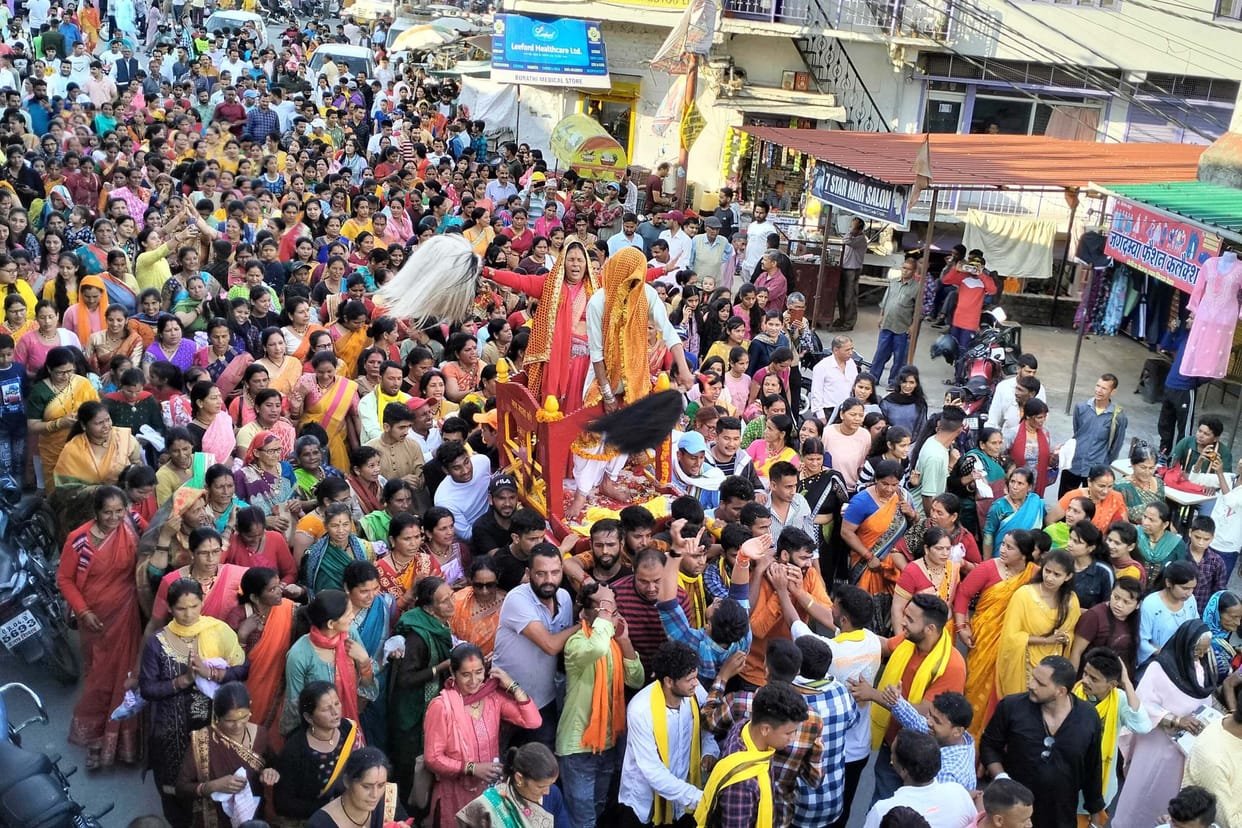 Dola Yatra turned out in Maa Nanda Sunanda Festival