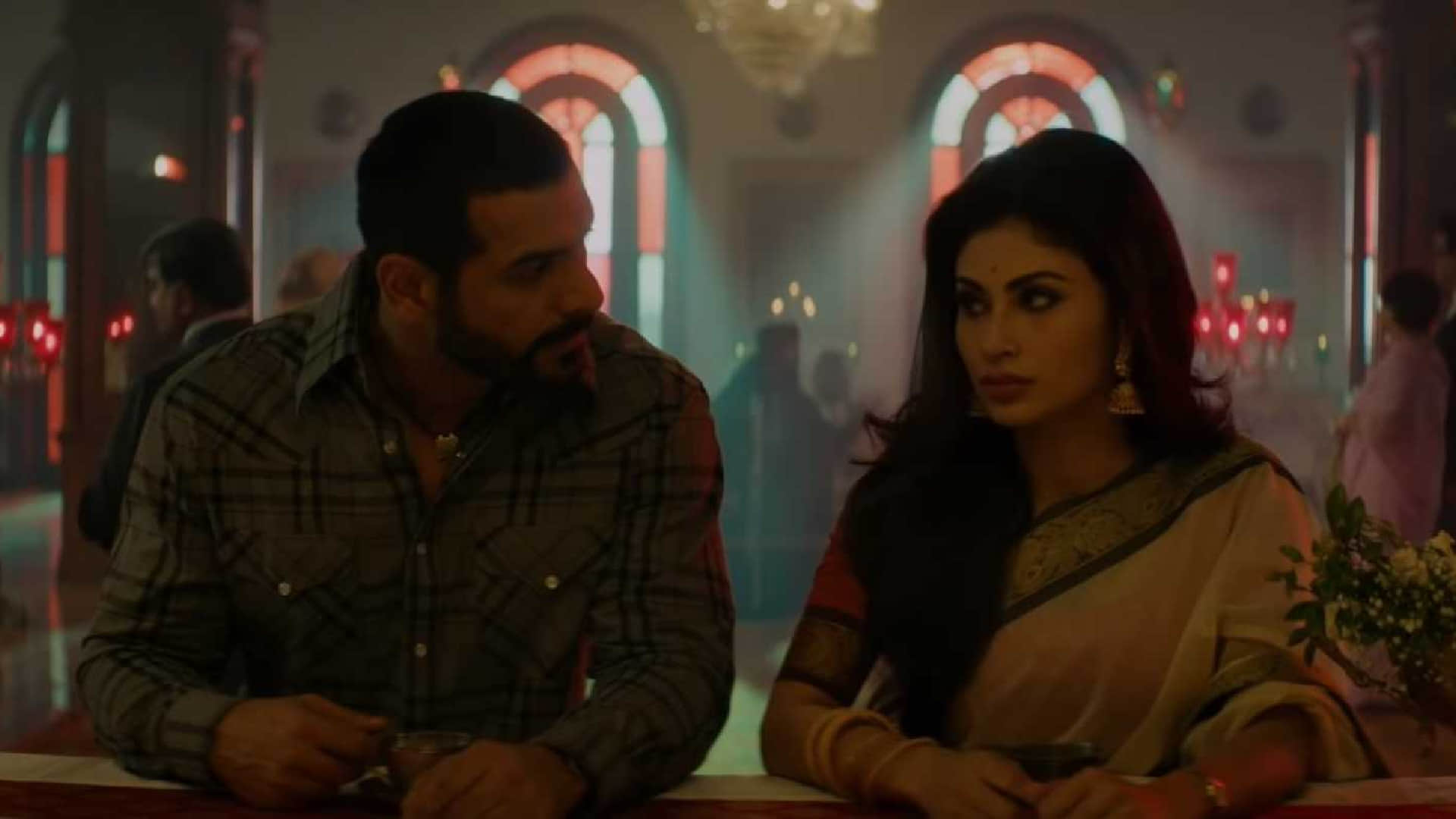 Brahmastra: Mouni Roy to play Junoon in Ranbir Kapoor Alia Bhatt Starrer, Know her previous films collection