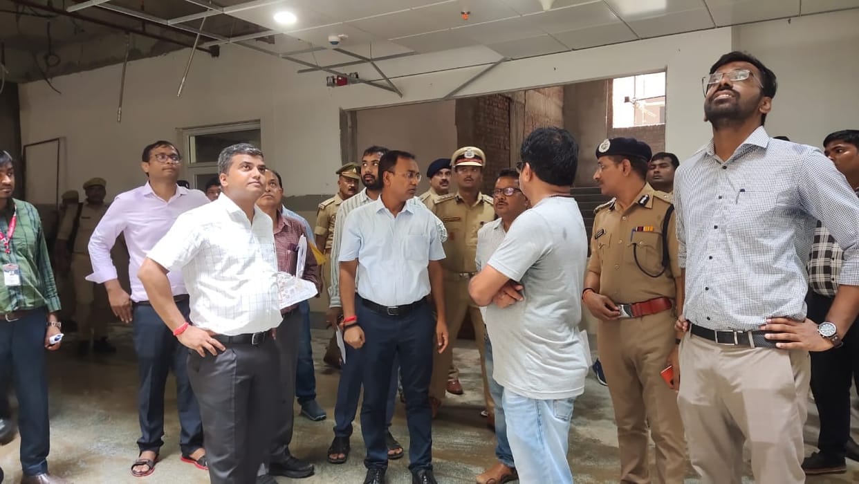 Divisional Commissioner and IG saw the preparation of CM's program