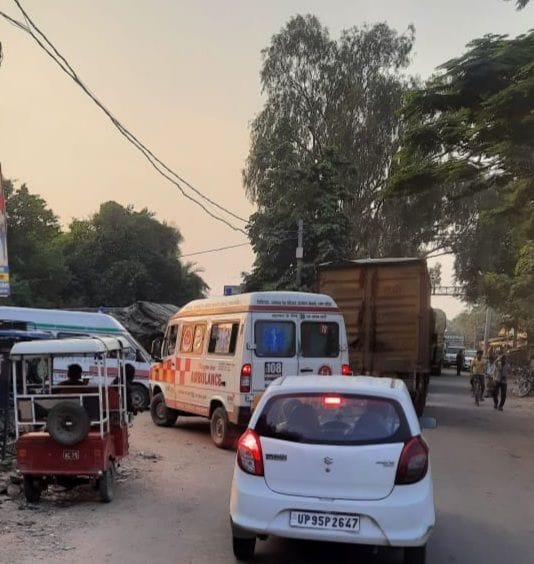 Banda: Ambulance stuck in jam, patients kept on suffering