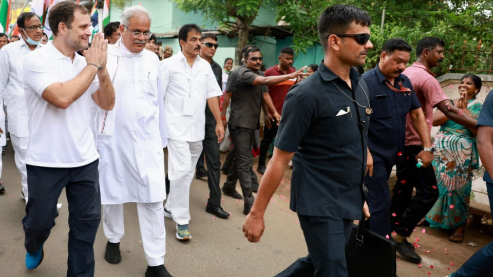 Congress Bharat Jodo Yatra reached Kerala, Rahul Gandhi and other leaders warmly welcomed