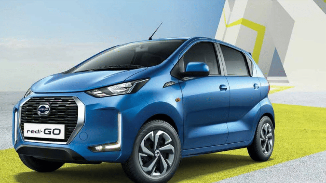 Cheapest cars in India under four lakh with excellent features Alto Kwid