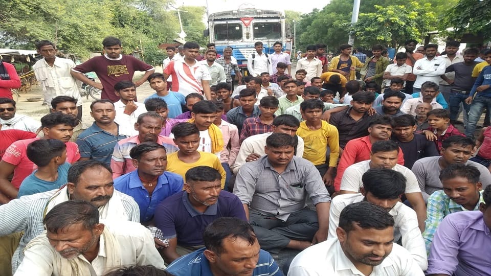 lack of electricity heavy power cut people facing problems in etah