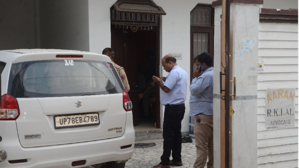 Income tax Raid In Coca-Cola Warehouse kichha udham singh nagar