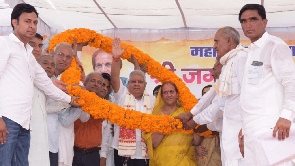 Jagdeep Dhankhar visits his paternal village in Rajasthan