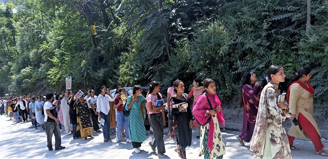 abvp rally in nerwa for teacher recruitment